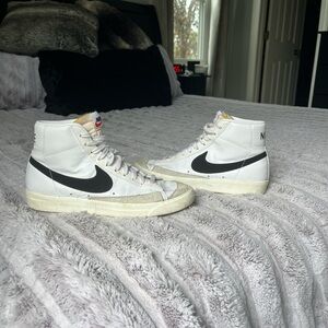 Nike blazers Size 10 1/2 Women’s